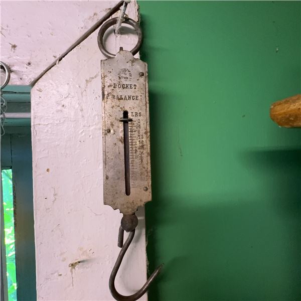 Vintage Pocket Balance Spring Scale with Hook, Up to 24 lbs