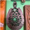 Image 1 : Vintage Cast Iron Horseshoe Good Luck Trivet