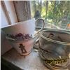Image 6 : Brass Mortar and Pestle with Collectible Glass Items Lot