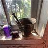 Image 8 : Brass Mortar and Pestle with Collectible Glass Items Lot