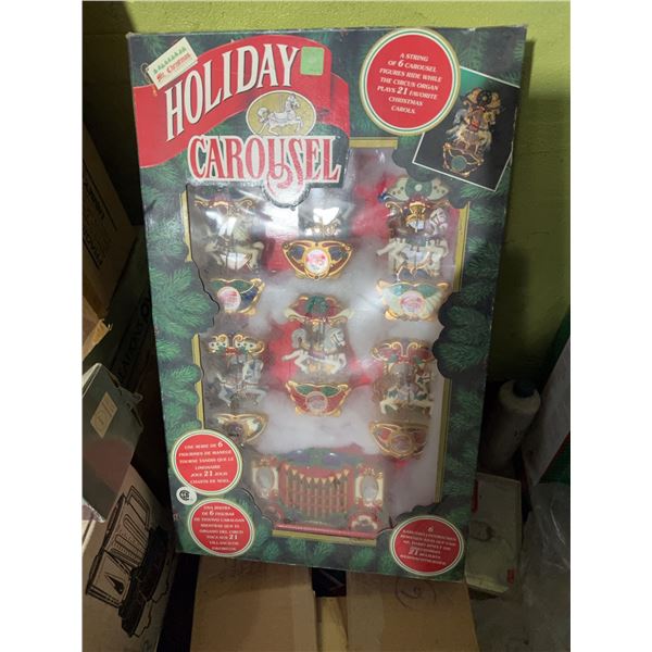 Holiday Carousel String With 6 Figures, Plays 21 Carols