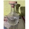 Image 1 : Clear Glass Decanter with Stopper