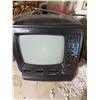 Image 1 : Memorex Portable TV AM/FM Radio Model MX4102C