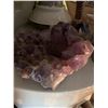 Image 2 : Lot: Glass Bowls, Amethyst Cluster, King Arthur's Wine Jug