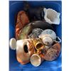 Image 1 : Decorative Ceramics and Figurines Lot