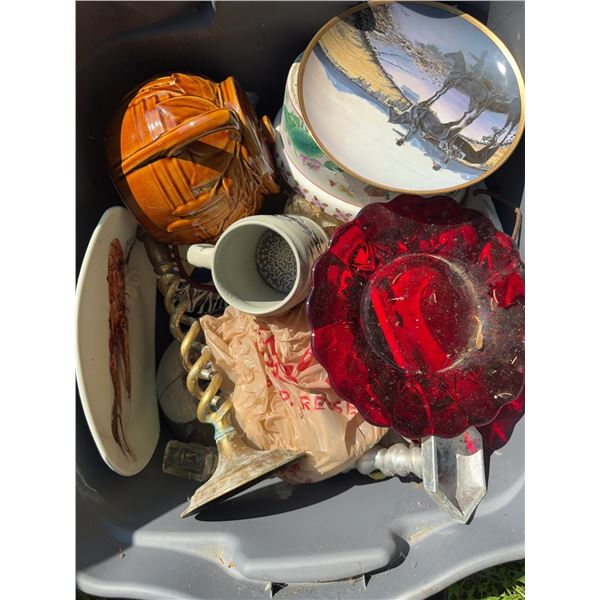 Decorative Household Items and Collectibles