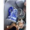 Image 3 : Decorative Ceramic and Glassware Collection
