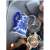 Image 4 : Decorative Ceramic and Glassware Collection