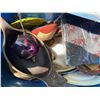 Image 2 : Kitchenware and Decorative Items
