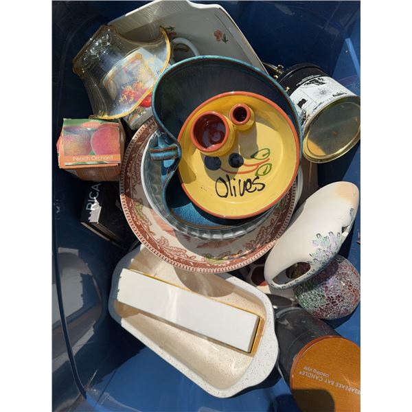 Household Ceramics and Decorative Items