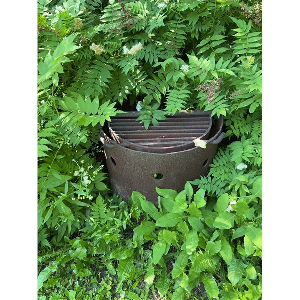 Large Steel Fire Pit Ring with Grates, 23 Inches Tall