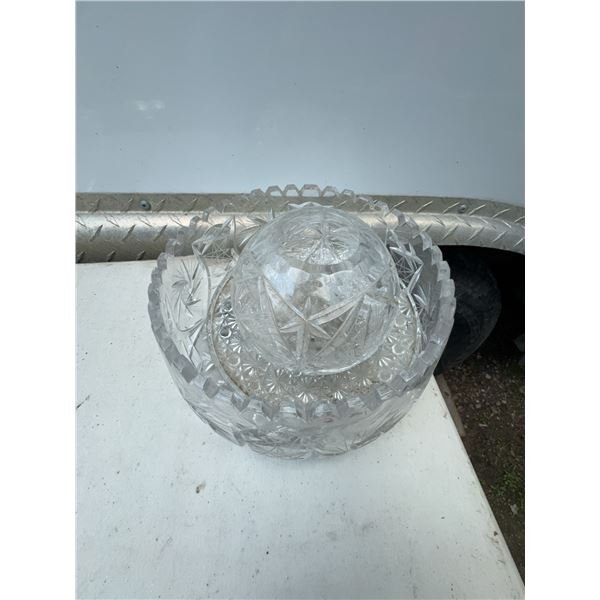 Cut Crystal Bowl and Dome-Shaped Lid Set