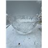Image 1 : Cut Glass Footed Crystal Bowl
