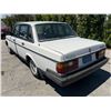 Image 4 : VOLV 240 1986 APP  DUP/T-DON