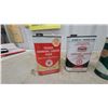 Image 2 : 4x Vintage Texaco Cans: Charcoal Lighter Fluid, Radiator Cleaner and Carburetor Cleaner, and More