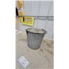 Image 4 : Vintage Red Indian Products Marathon Cup Grease Galvanized Metal Pail