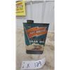 Image 1 : Vintage Moto-Master T 255 Outboard Motor Gear Oil Can, 16 Fluid Ounces, Canadian Tire Corporation