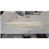 Image 5 : 4x White Rose Yard Measuring Sticks N.O.S.
