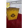 Image 5 : Vintage Imperial Oil Arctic Cup Grease Tin Can, Made in Canada