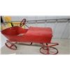 Image 10 : Vintage Early 20th-Century Red Metal Roadster Style Pedal Car with Spoked Wheels