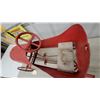 Image 5 : Vintage Early 20th-Century Red Metal Roadster Style Pedal Car with Spoked Wheels
