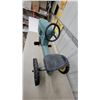 Image 6 : Vintage John Deere 3020 Narrow-Front Pedal Tractor by Ertl, 1960s