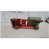 Image 10 : Vintage Lincoln Pressed Steel Toy Dump Truck, Red Cab and Green Bed, 14"