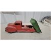 Image 9 : Vintage Lincoln Pressed Steel Toy Dump Truck, Red Cab and Green Bed, 14"