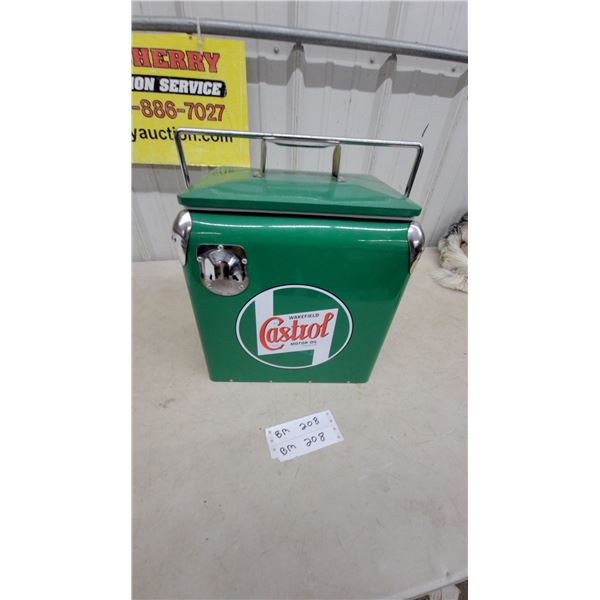 Castrol Wakefield Motor Oil Green Metal Ice Chest Cooler, 12"×12"×9"