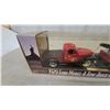 Image 6 : Liberty Classics 1929 Ford Model A Tow Truck and 1952 Chevy Pickup Die-Cast Set