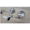 Image 2 : 2 Auto-Mount Spotlights with Black Handles