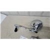 Image 3 : 2 Auto-Mount Spotlights with Black Handles