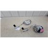 Image 4 : 2 Auto-Mount Spotlights with Black Handles