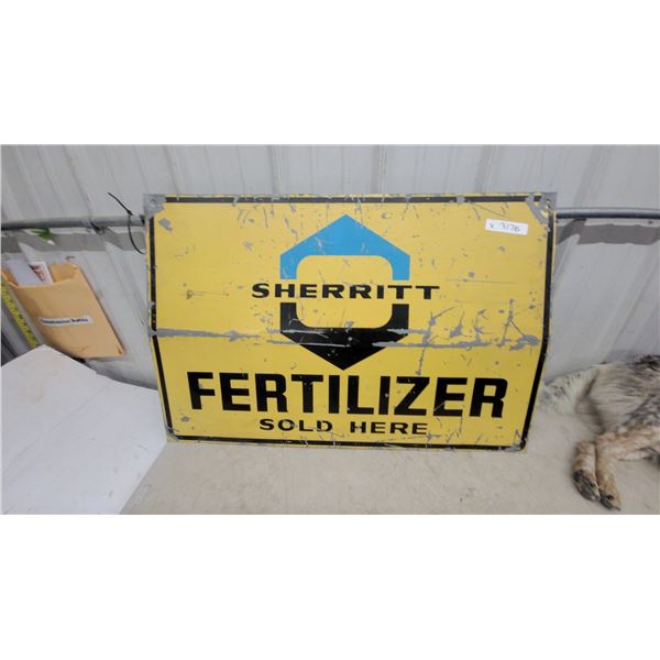 Sherritt Fertilizer Sold Here Vintage Metal Advertising Sign 24”×36”