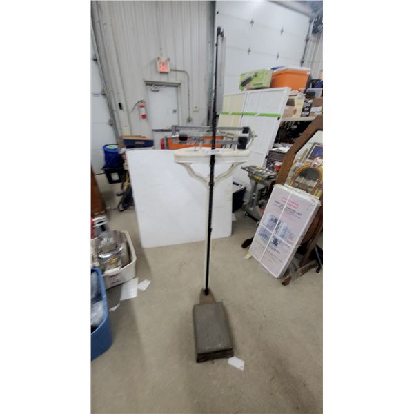 Vintage Mechanical Balance Beam Physician's Scale with Integrated Stadiometer Height Rod