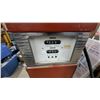 Image 2 : Vintage Wayne Model 605 Gas Pump, circa 1949-1954
