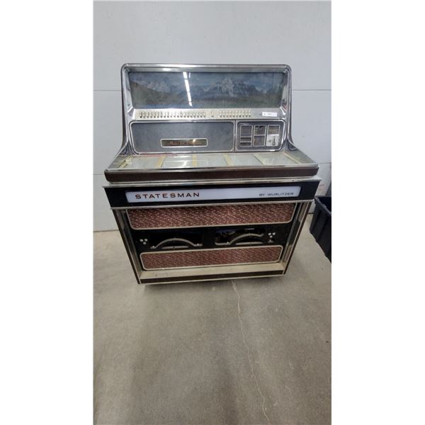 Wurlitzer Statesman Model 3000 Jukebox, 1966, “Music for Millions”