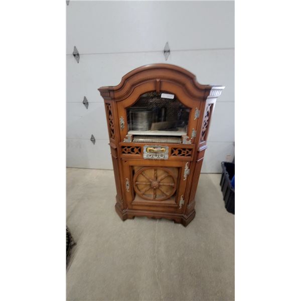 Wurlitzer P-10 Automatic Phonograph Coin-Operated Jukebox, Late 1920s-Early 1930s, 78 RPM
