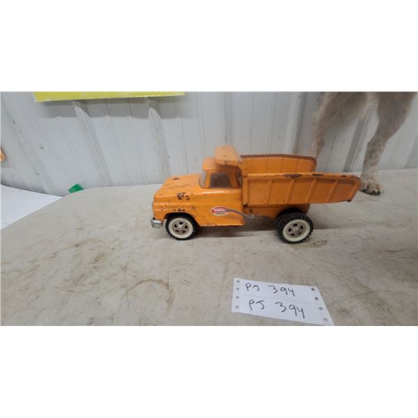 Vintage Tonka Dump Truck, Orange, 13” long 1970s
