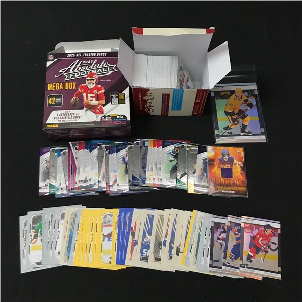 LOT OF MIXED TRADING CARDS