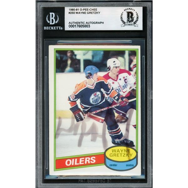 1980-81 OPC WAYNE GRETZKY SIGNED TRADING CARD - BECKETT COA