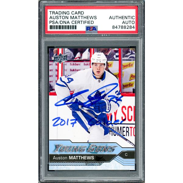2016 UPPER DECK AUSTON MATTHEWS SIGNED YOUNG GUNS ROOKIE CARD - PSA ENCAPSULATED