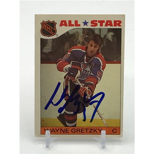 WAYNE GRETZKY SIGNED 1986 TOPPS TRADING CARD
