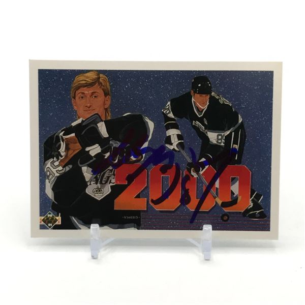 WAYNE GRETZKY SIGNED 1991 UPPER DECK 2000 POINTS TRADING CARD