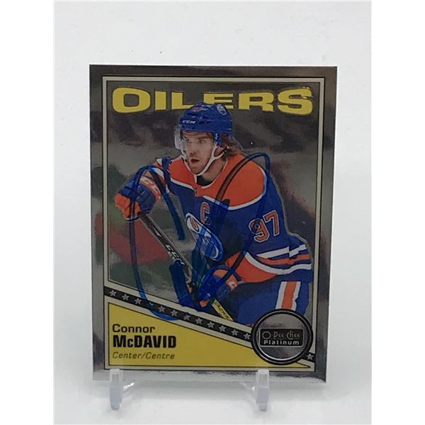 CONNOR MCDAVID SIGNED TRADING CARD