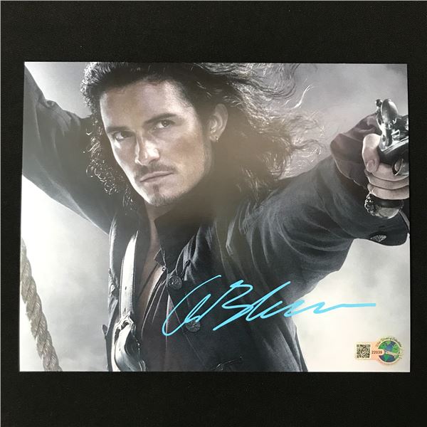 ORLANDO BLOOM SIGNED PIRATES OF THE CARIBBEAN 8X10 - WWOC COA