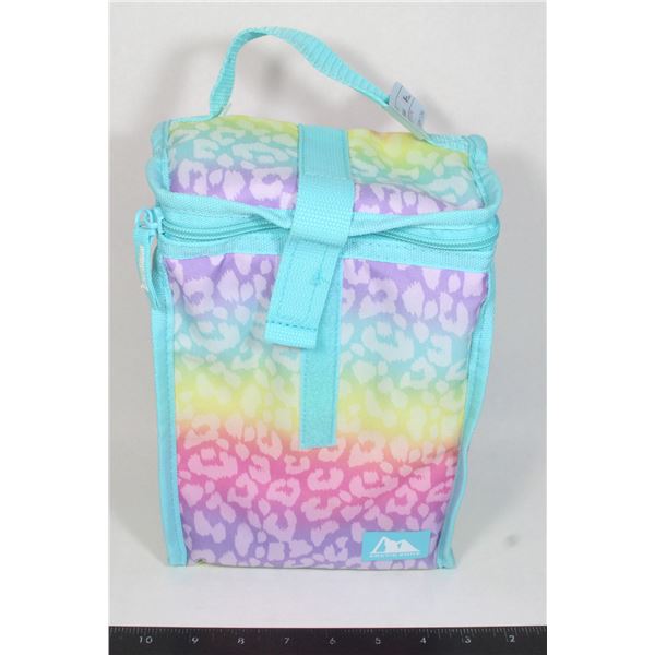 MULTICOLOR ARCTIC ZONE LUNCH BAG