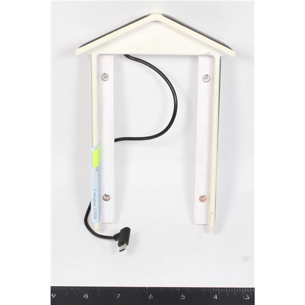 SMALL ELECTRONIC SOLAR PANEL CHARGER