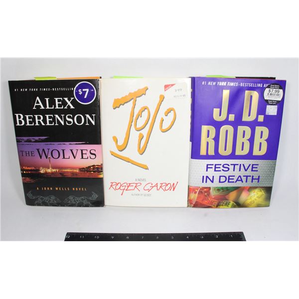 NEW BOOK BUNDLE INCLUDING FESTIVE IN DEATH