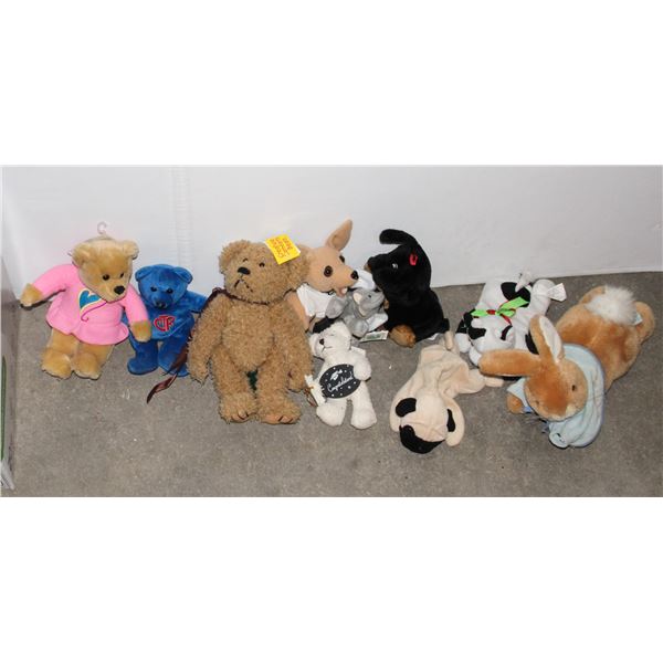 BOX OF STUFFED ANIMALS